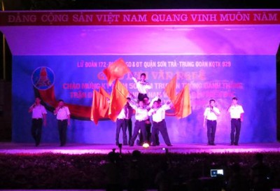 Giao lưu văn nghệ chào mừng kỷ niệm 50 năm truyền thống đánh thắng trận đầu của Hải quân nhân dân Việt Nam và quân dân...